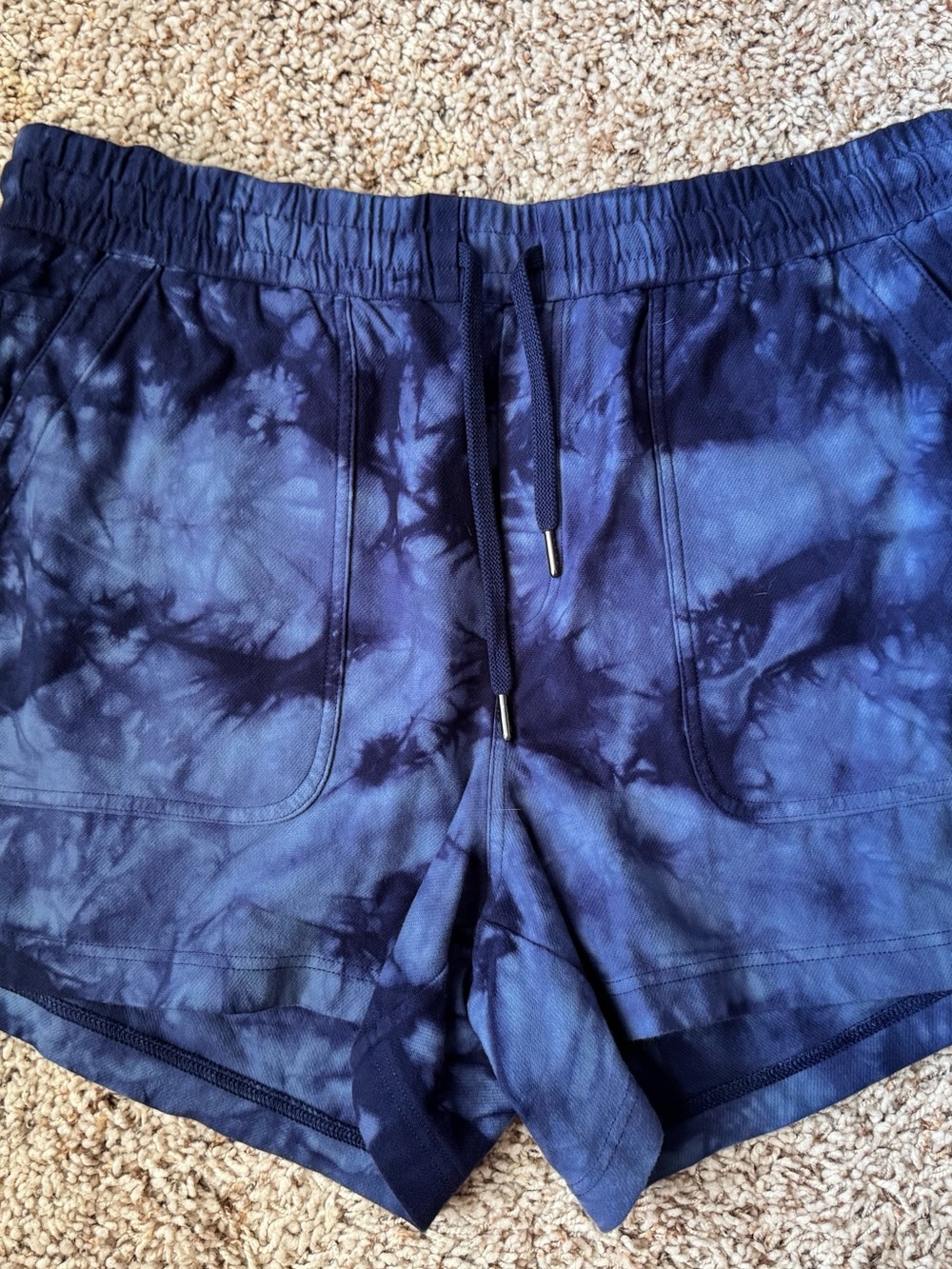 Athleta Fallon shorts NWT Sz 1X